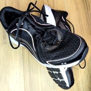 Ryka Sky Walk Walking Sneakers, Black, Pink Women's 6.5Ryka Sky Walking